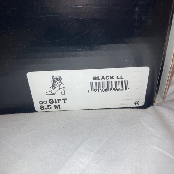 G by Guess Gift Heeled Boot Womens 8.5 - Picture 6 of 7